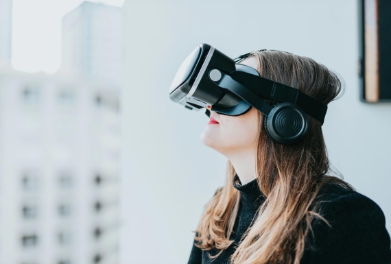 Wykorzystanie VR w terapii i rehabilitacji - nowe podejścia do leczenia i zdrowia psychicznego